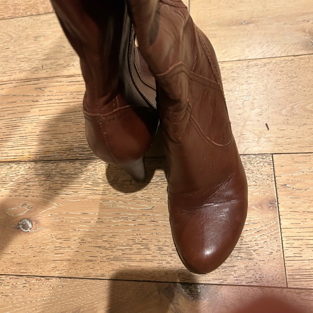 Guess Rich Brown high Boots - Picture 5 of 9